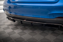 Laden Sie das Bild in den Galerie-Viewer, Maxton Design Mittlerer Diffusor Heck Ansatz DTM Look für BMW 2 M-Paket F22 schwarz Hochglanz