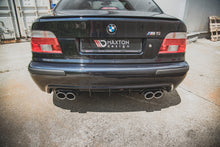 Laden Sie das Bild in den Galerie-Viewer, Maxton Design Diffusor Heck Ansatz für BMW M5  / 5 M-Paket E39 schwarz Hochglanz
