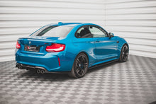Laden Sie das Bild in den Galerie-Viewer, Maxton Design Seitenschweller Ansatz für V.2 für BMW M2 F87 schwarz Hochglanz