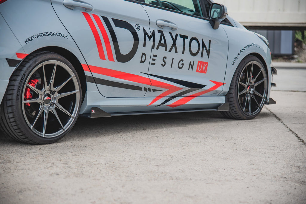 Maxton Design Robuste Racing Seitenschweller Ansatz passend für + Flaps passend für Ford Fiesta Mk8 ST / ST-Line schwarz Hochglanz