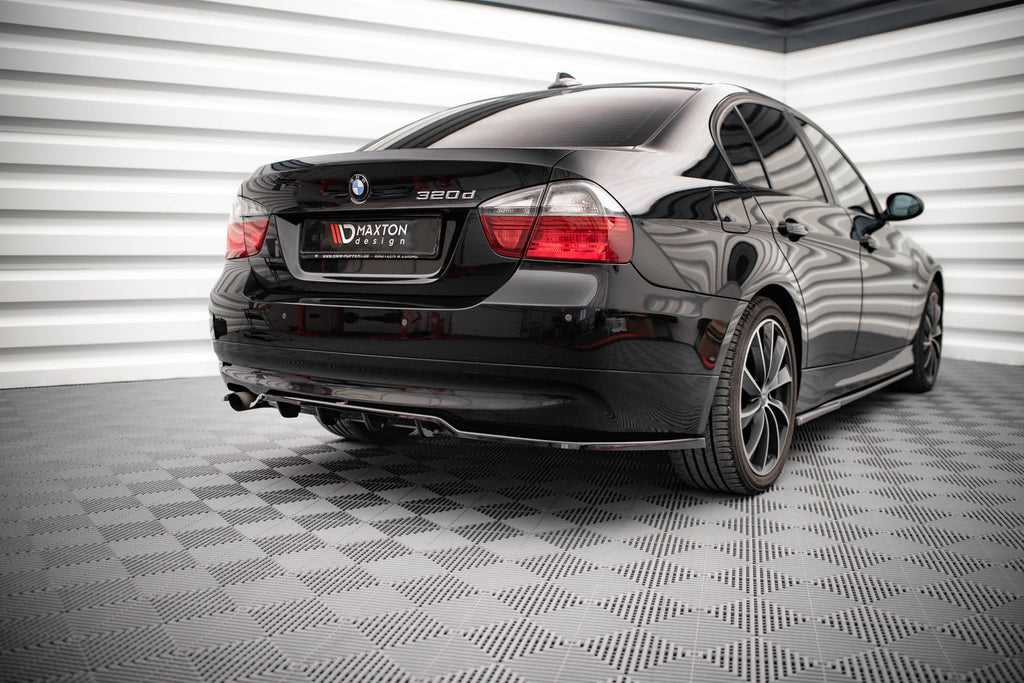 Maxton Design Mittlerer Diffusor Heck Ansatz DTM Look für BMW 3er Limousine E90 schwarz Hochglanz
