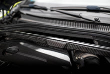Laden Sie das Bild in den Galerie-Viewer, Maxton Design Carbon Fiber Strut Bar Cover BMW 1er F40 M135i