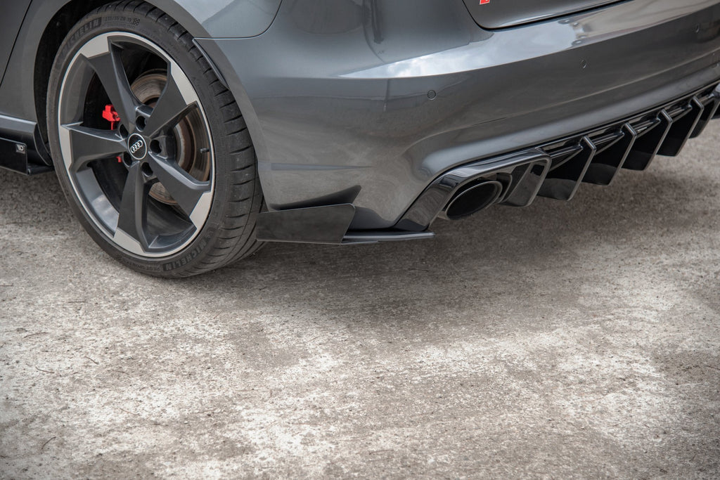 Maxton Design Robuster Racing Heck Ansatz Flaps Diffusor passend für + Flaps Audi RS3 8V Sportback schwarz Hochglanz