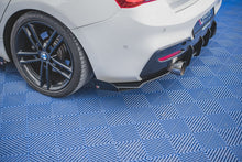 Laden Sie das Bild in den Galerie-Viewer, Maxton Design Robuste Racing Heck Ansatz Flaps Diffusor V.2 +Flaps für BMW 1er F20 M140i  schwarz Hochglanz