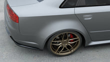 Laden Sie das Bild in den Galerie-Viewer, Maxton Design Heck Ansatz Flaps Diffusor passend für V.2 Audi RS4 Limousine B7 schwarz Hochglanz