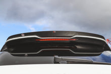 Laden Sie das Bild in den Galerie-Viewer, Maxton Design Spoiler CAP passend für V.2 Audi RS3 8V / 8V FL Sportback schwarz Hochglanz
