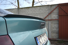 Laden Sie das Bild in den Galerie-Viewer, Maxton Design Spoiler CAP passend für Audi A4 / S4 B5 Limousine schwarz Hochglanz