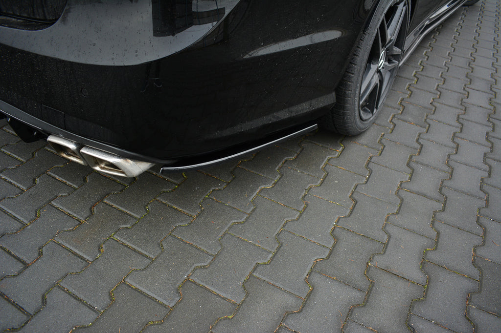 Maxton Design Heck Ansatz Flaps Diffusor passend für Mercedes E63 AMG W212  schwarz Hochglanz