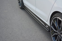 Laden Sie das Bild in den Galerie-Viewer, Maxton Design Seitenschweller Ansatz passend für V.1 Hyundai I30 N Mk3 Hatchback / Fastback schwarz Hochglanz