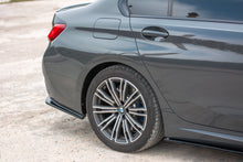 Laden Sie das Bild in den Galerie-Viewer, Maxton Design Heck Ansatz Flaps Diffusor passend für BMW 3er G20 M Paket schwarz Hochglanz
