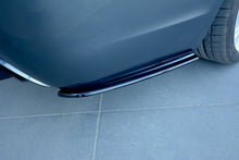 Laden Sie das Bild in den Galerie-Viewer, Maxton Design Heck Ansatz Flaps Diffusor passend für BMW 5er E60/E61 M Paket schwarz Hochglanz