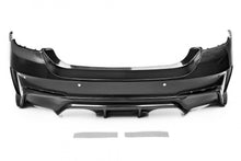 Laden Sie das Bild in den Galerie-Viewer, 3DDesign Carbon Heckschürze für BMW F82 M4