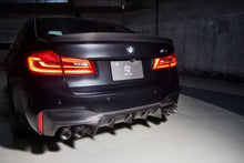 Laden Sie das Bild in den Galerie-Viewer, 3DDesign Carbon Diffusor 2teilig für BMW F90 M5