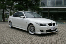 Laden Sie das Bild in den Galerie-Viewer, 3DDesign Carbon/PUR Frontsplitter für BMW 5er E60 mit M-Paket