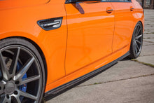 Laden Sie das Bild in den Galerie-Viewer, 3DDesign Carbon Seitenschweller für BMW 5er F10 mit M-Paket M5