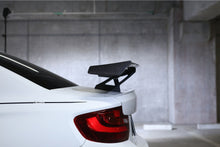 Laden Sie das Bild in den Galerie-Viewer, 3DDesign Carbon Heckflügel für BMW F87 M2 und M2 Competition
