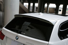 Laden Sie das Bild in den Galerie-Viewer, 3DDesign Carbon Dach- Spoiler für BMW 3er E91