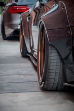 Laden Sie das Bild in den Galerie-Viewer, Maxton Design Breitbau Bodykit passend für passend für BMW M3 E92