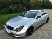 Laden Sie das Bild in den Galerie-Viewer, Maxton Design Front Ansatz passend für MERCEDES CLS C219 Serie schwarz Hochglanz