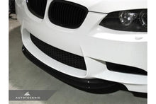 Laden Sie das Bild in den Galerie-Viewer, AutoTecknic Carbon CRT Style Frontlippe für E9X M3
