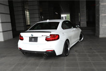 Laden Sie das Bild in den Galerie-Viewer, 3DDesign Carbon Seitenschweller für BMW 2er F22 mit M-Paket