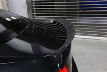 Laden Sie das Bild in den Galerie-Viewer, 3DDesign Carbon Heck- Spoiler für BMW 5er F10
