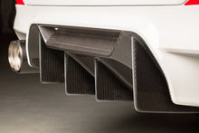 Laden Sie das Bild in den Galerie-Viewer, Boca Carbon Diffusor für BMW F90 M5 Deep-Fin