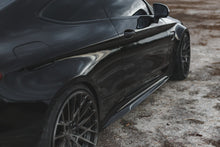 Laden Sie das Bild in den Galerie-Viewer, Boca Carbon Seitenschweller Edition 1-Style für Mercedes Benz C-Klasse C205 C200|C250|C300|C43 AMG|C63 AMG|C63S AMG Coupe nur AMG-Paket