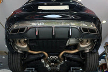 Laden Sie das Bild in den Galerie-Viewer, Boca Carbon Diffusor Race für Mercedes W205 S205 C63 AMG