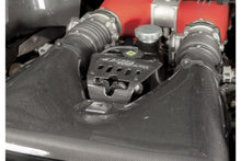 Laden Sie das Bild in den Galerie-Viewer, Capristo Carbon Schlossabdeckung für Ferrari 458 Spider Italia