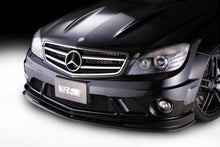 Laden Sie das Bild in den Galerie-Viewer, Varis Carbon Frontlippe für Mercedes Benz C63 AMG W204
