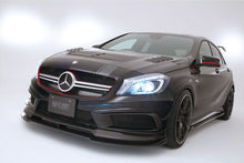 Laden Sie das Bild in den Galerie-Viewer, Varis Frontlippe für Mercedes W176 A45 AMG (Carbon/GFK)