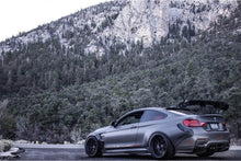 Laden Sie das Bild in den Galerie-Viewer, PSM Dynamic GFK Widebody Kotflügelerweiterungen für BMW 4er F82 M4