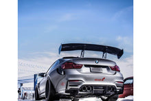 Laden Sie das Bild in den Galerie-Viewer, PSM Dynamic GFK Widebody Kotflügelerweiterungen für BMW 4er F82 M4