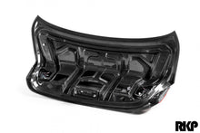 Laden Sie das Bild in den Galerie-Viewer, RKP Carbon Heckdeckel für BMW F82 M4 (Carbon/GFK)