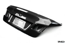 Laden Sie das Bild in den Galerie-Viewer, RKP Carbon Heckdeckel GT Style für BMW F10 M5 Limo