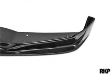 Laden Sie das Bild in den Galerie-Viewer, RKP Carbon Frontlippe BMW F85 X5M F86 X6M