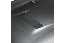 Laden Sie das Bild in den Galerie-Viewer, Seibon Carbon Motorhaube für Nissan Skyline R35 GT-R 2009 - 2015 Trockencarbon VSII-Style