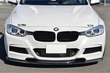 Laden Sie das Bild in den Galerie-Viewer, Varis GFK Frontlippe für BMW 3er F30 mit M-Paket