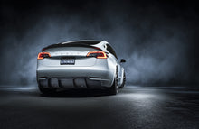 Laden Sie das Bild in den Galerie-Viewer, Vorsteiner Carbon Diffusor für Tesla Model 3 2018+