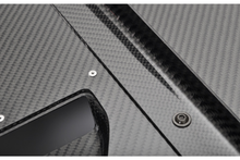 Laden Sie das Bild in den Galerie-Viewer, Varis VRS System One Diffusor (Carbon) für E9x M3